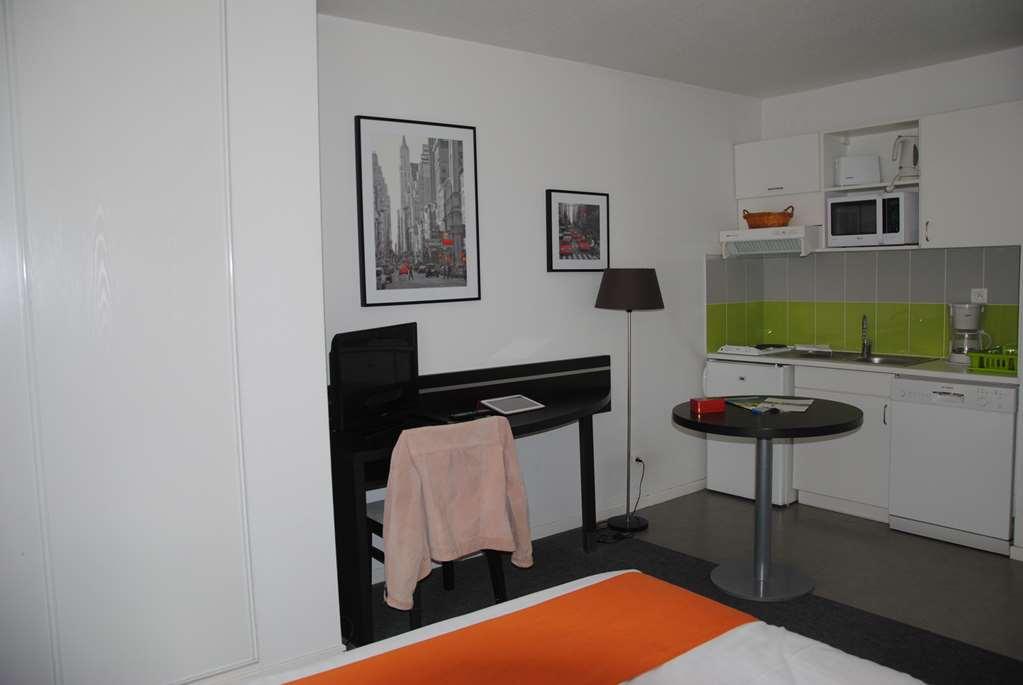 Nemea Appart Hotel Home Suite Nancy Centre Δωμάτιο φωτογραφία